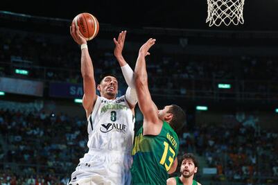 México derrota a Brasil y es líder