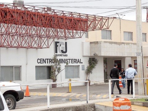 Caen   3 sujetos por difundir mensajes de criminales