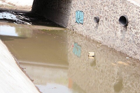 Descargas residuales contaminan suelos