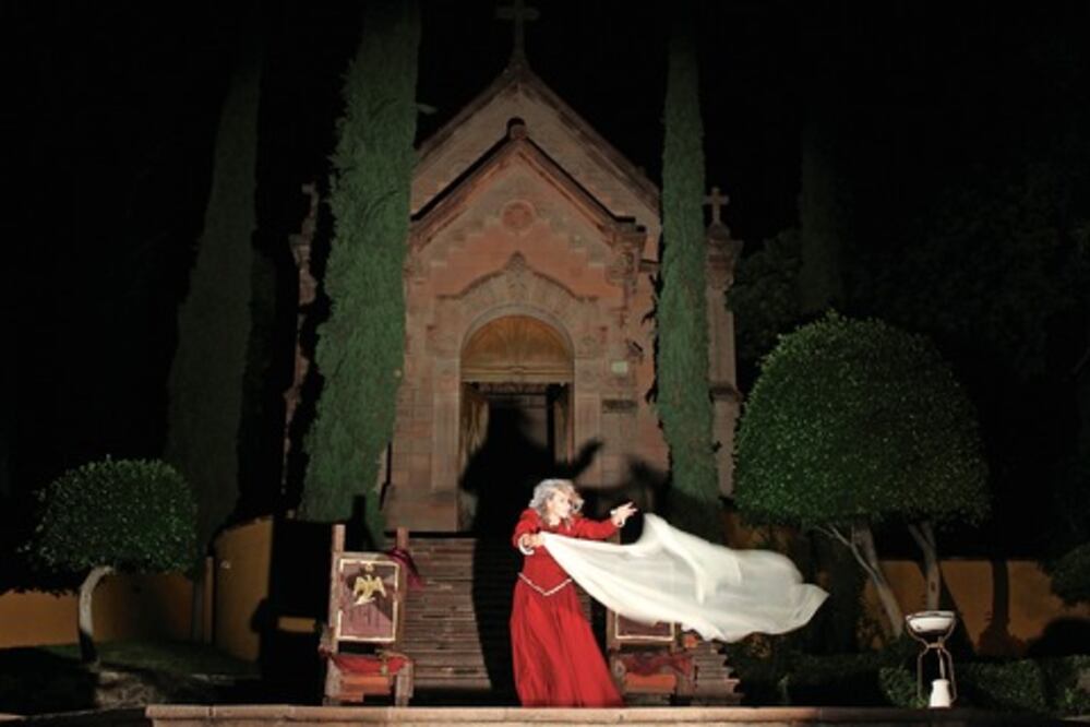 Escenifican "La loca de Miramar"