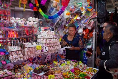 Calaveritas de azúcar, tradición que sigue muy viva