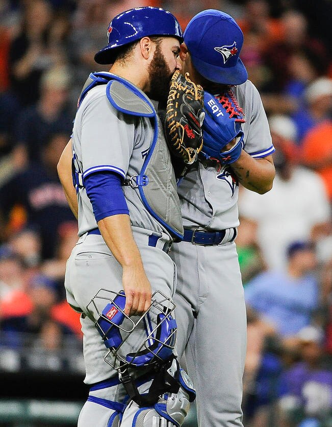 Osuna, de nuevo, tiene mal relevo  y Toronto cae