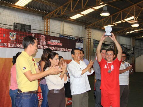 Dirección General, campeón