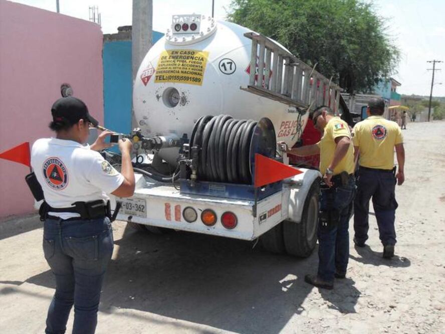 Alertan en SJR por método ilegal de llenado de tanques