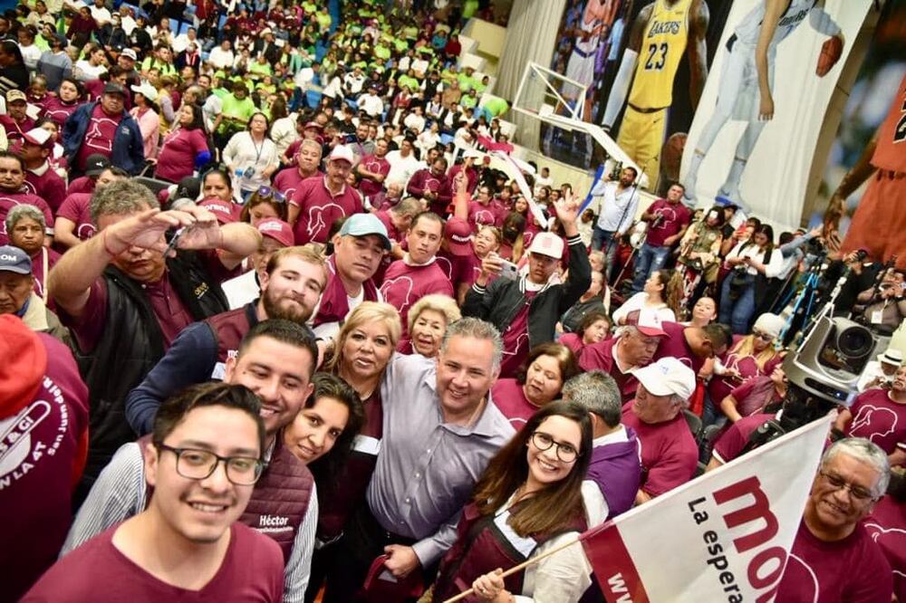 Foto: Facebook Santiago Nieto