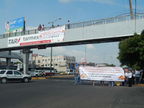 Locatarios se manifiestan 