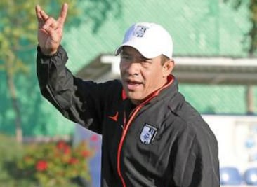 ¿Muy gallito? Llega Ambriz