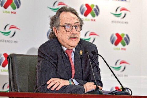 De María externa malestar por arbitraje