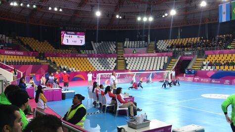 Queretanos siguen luchando en Lima