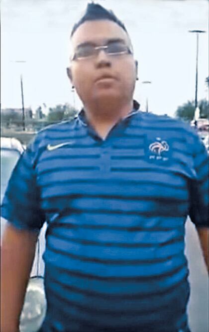 Retiran a oficial de su labor, tras agresión 