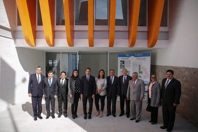 Gobernador entrega obras de mejora a Tecnológico