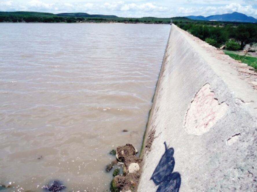 Revisan presas en Tequisquiapan