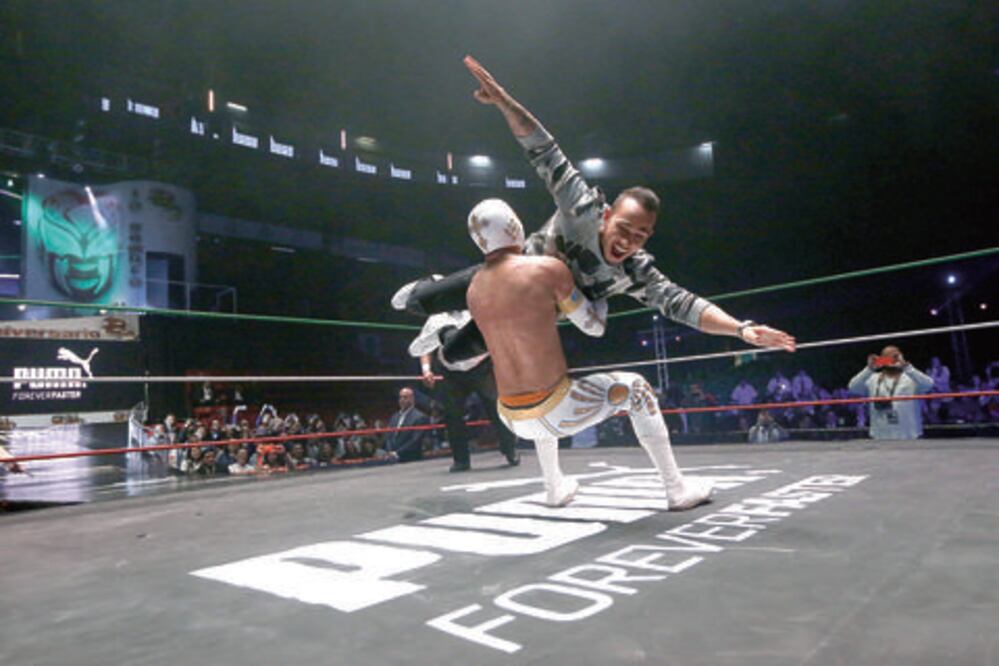 Hamilton le apunta a otra corona