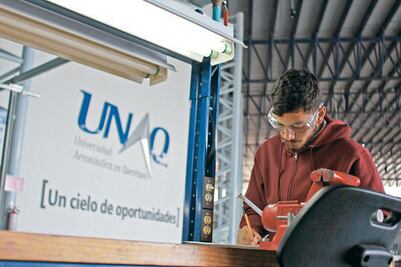 Impulsará la UNAQ manufacturas del estado