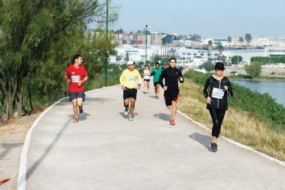Concluyen el año con una carrera pedestre