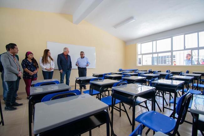 Enrique Vega apuesta por priorizar educación en el municipio