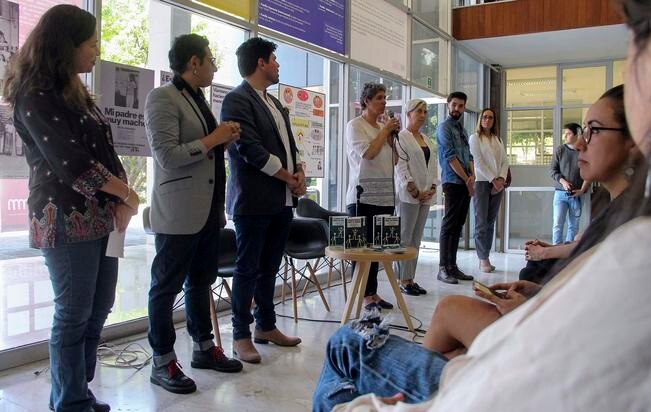 El Primer Encuentro sobre Diversidades Sexuales se inauguró con la muestra fotográfica "La multiplicidad interpretativa del homoerotismo" del artista Gilberto Pixeles. / Foto: Especial