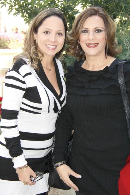 Se reúnen los medios de comunicación