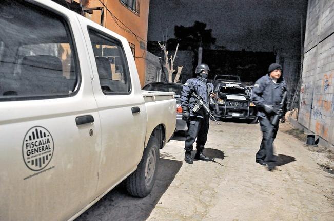 Detienen a dos sujetos implicados en crímenes
