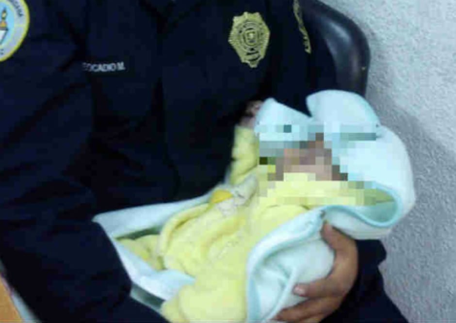 Hallan a bebé abandonada 