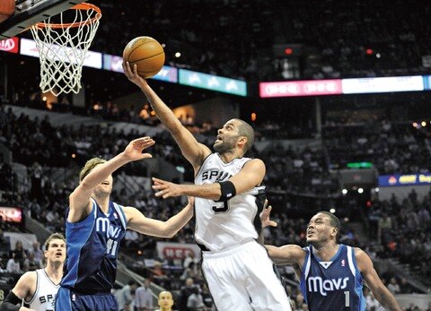 Parker y los Spurs se colocan a un triunfo de las semifinales