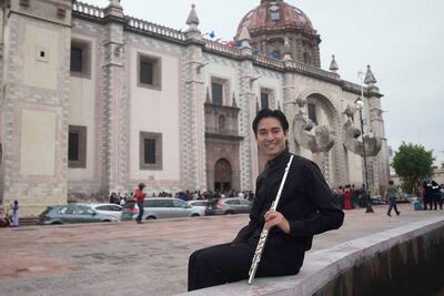 OFEQ recibe a Carlos Enríquez