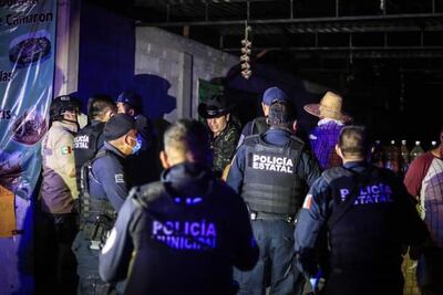 Agreden a policías durante operativo por coronavirus