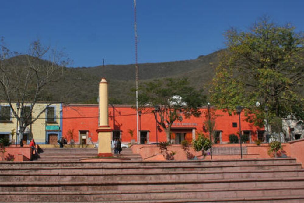 Paga ISSSTE 2 mdp al año para atender la zona serrana