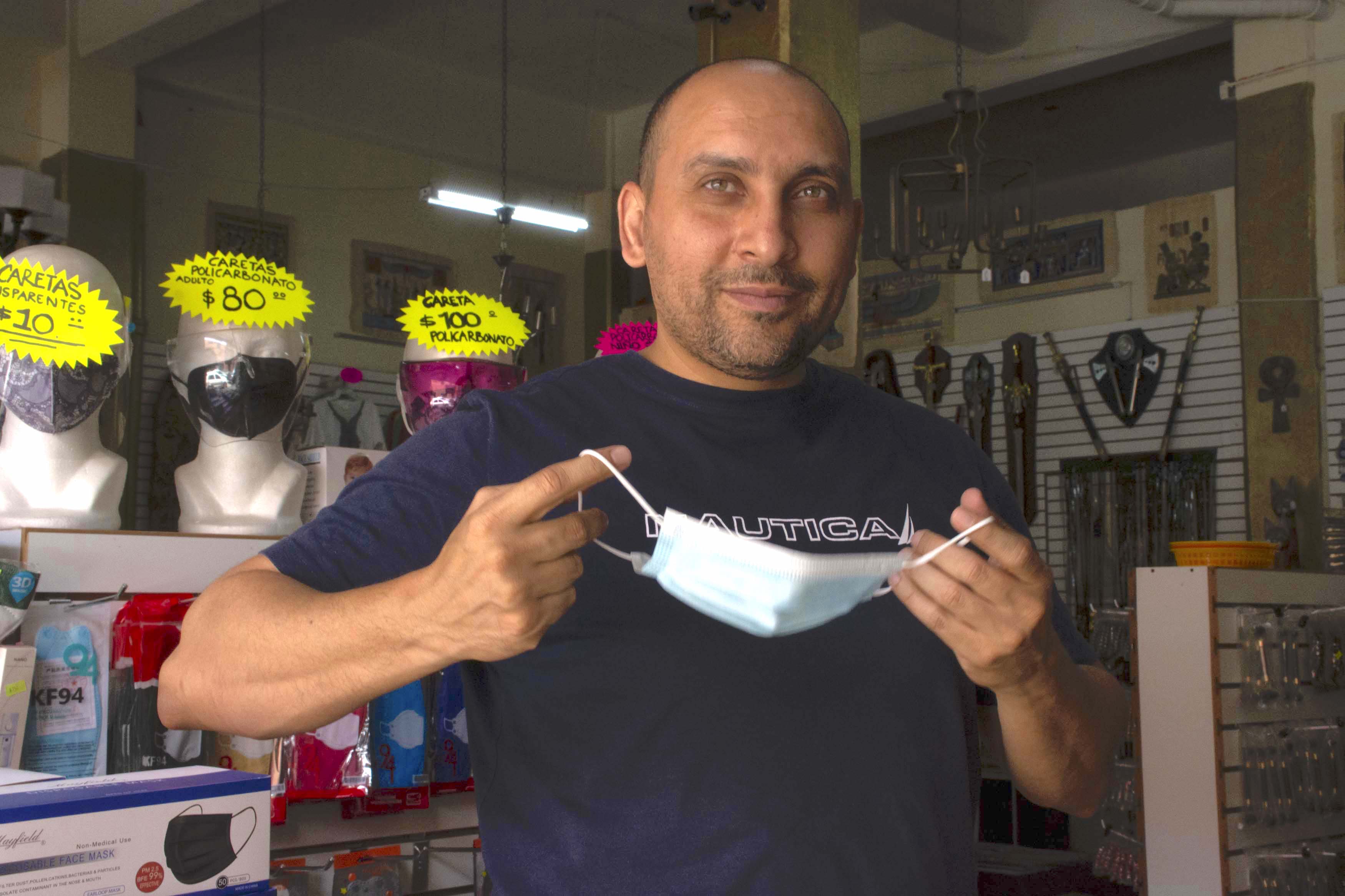 Egipcio aprovecha auge de higiénicos