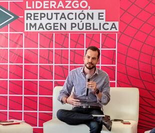 Realiza PRI seminario de liderazgo e imagen