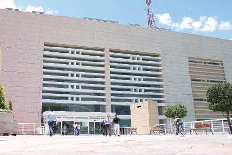 De vacaciones, 1,500 empleados, calculan