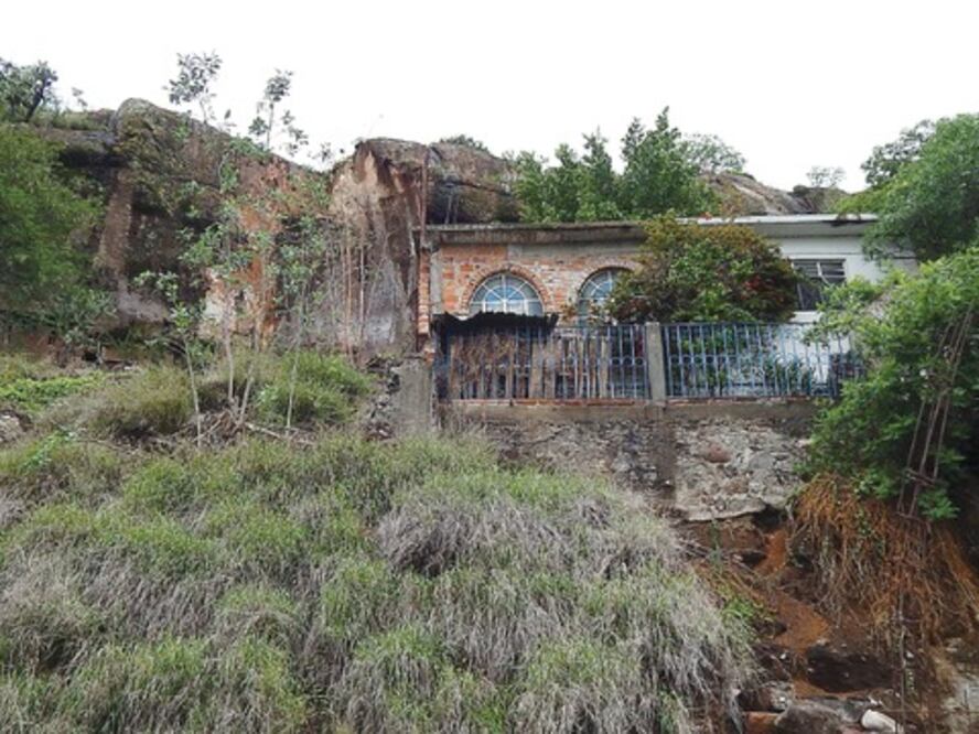 Ante riesgos, prevén reubicar a 22 familias