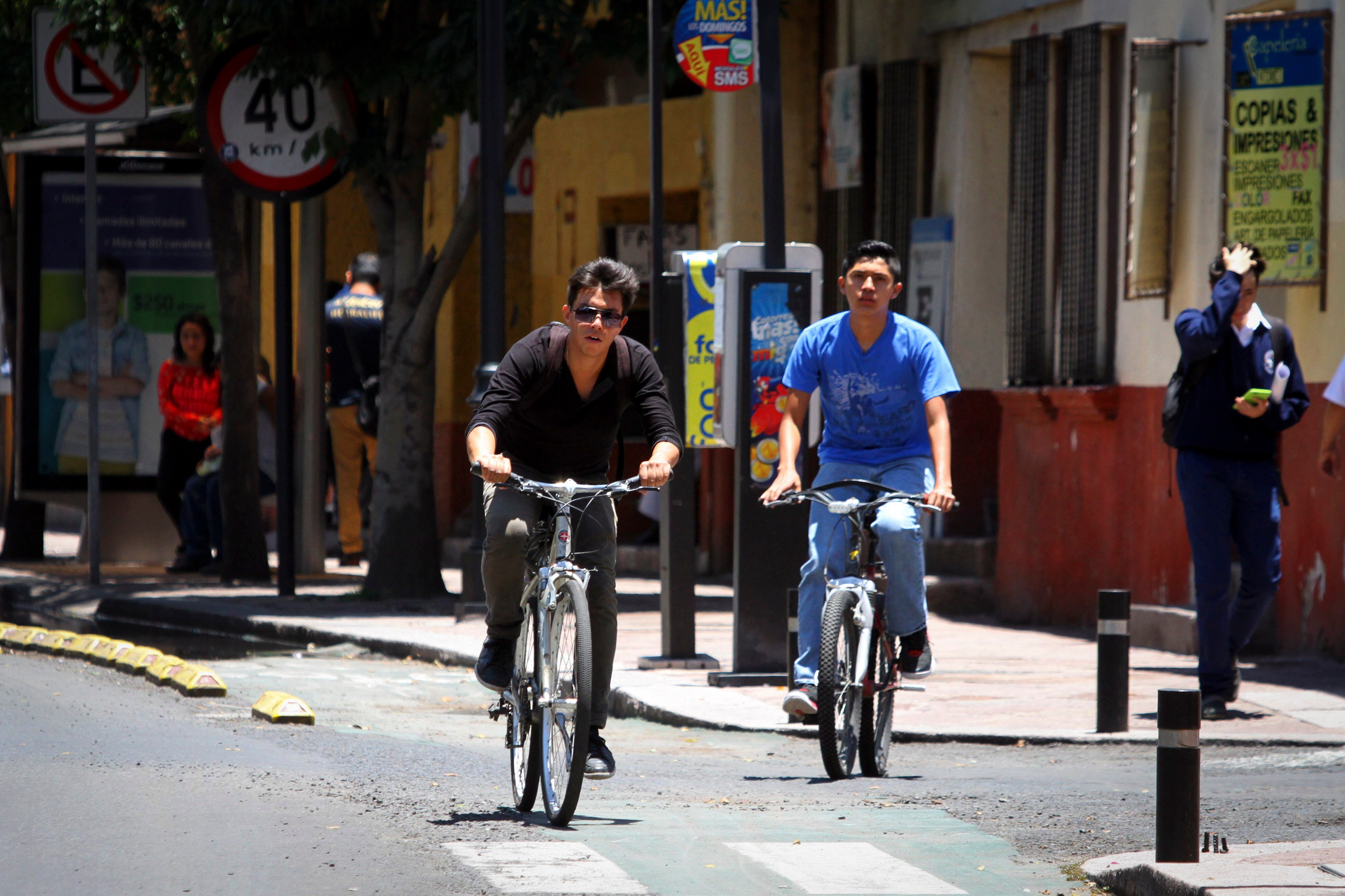 Autoridad ve viable ciclovías; no hay seguridad, revira activista