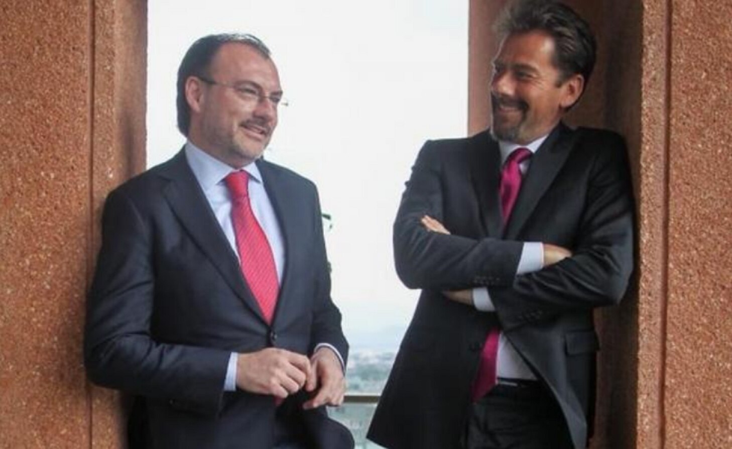 Luis Videgaray da última entrevista a su hermano