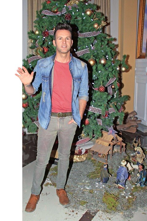 Axel comparte rituales navideños