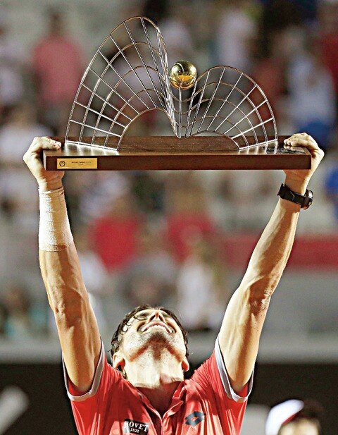 Ferrer  gana en Río y corre hacia Acapulco