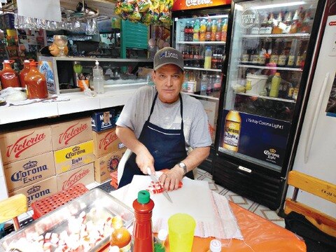 26 años de mariscos "El Malecón"