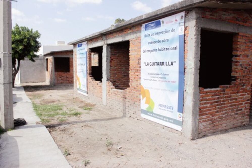 Entregarán casas a defraudados en SJR