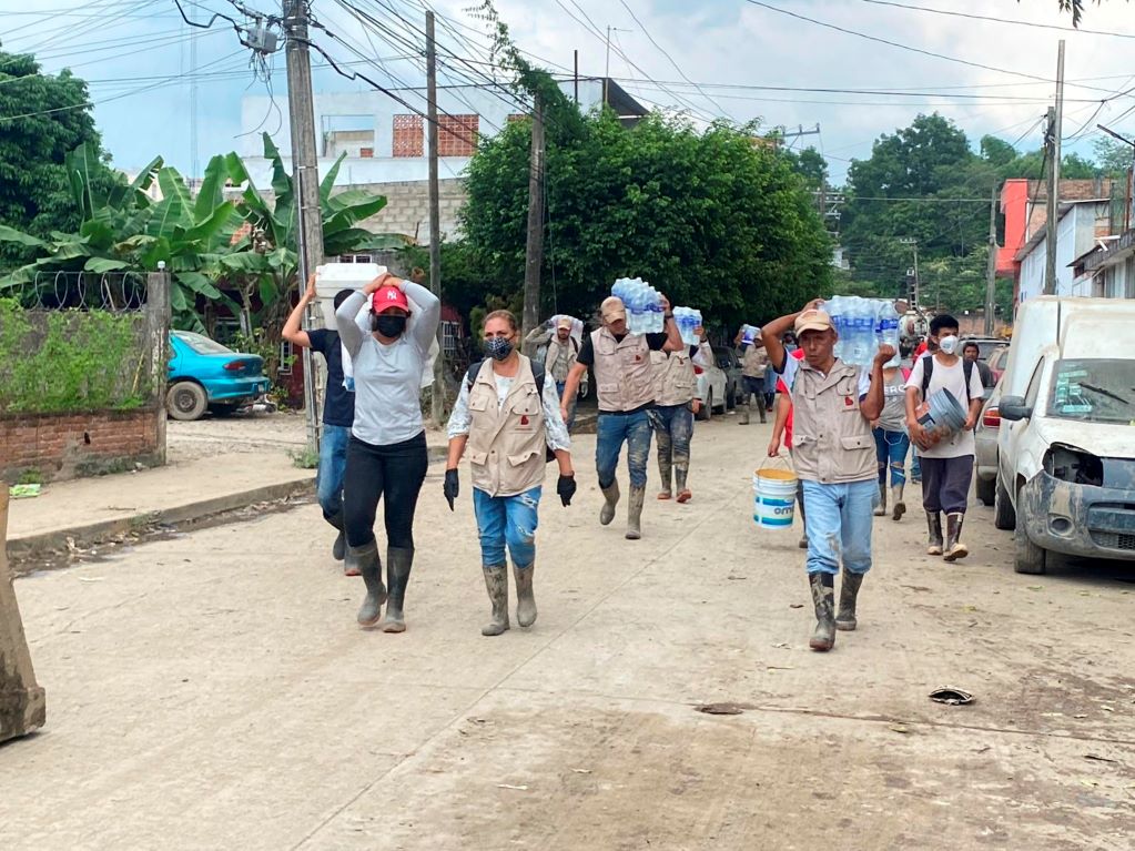 ISSSTE se suma a colecta de víveres para damnificados