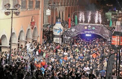 Conmemoran con carrera nocturna