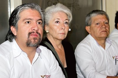 Desbandada del PRD a Morena