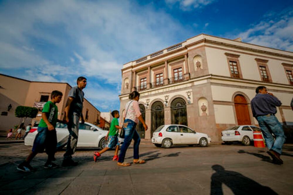 Respalda Congreso compra del teatro