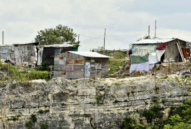 Darán losas a familias necesitadas
