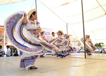 Arranca domingos de “Plaza Cultural”