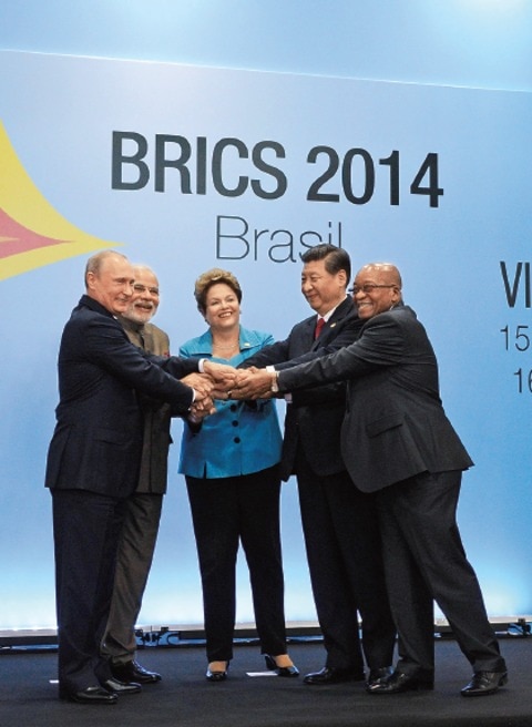 La UE, los BRICS, EU: ¿qué el mundo unipolar se queda atrás?