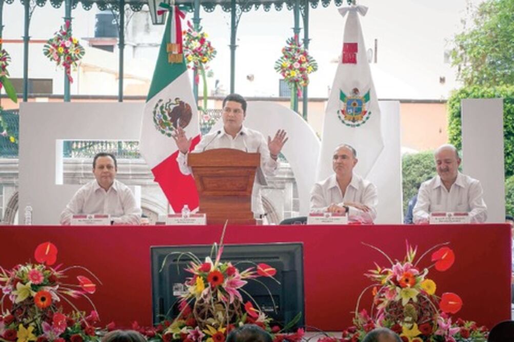 Edil de Tequis da segundo Informe