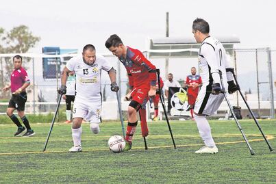 Coyotes, en penaltis, avanza a semifinales