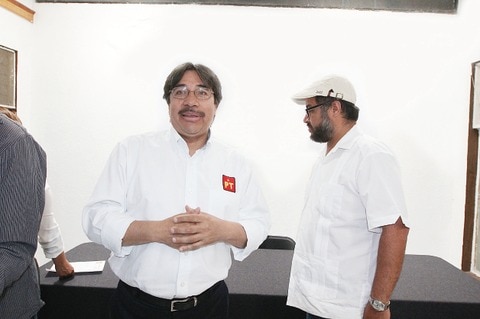 Carrillo busca mejorar las condiciones de Bomberos