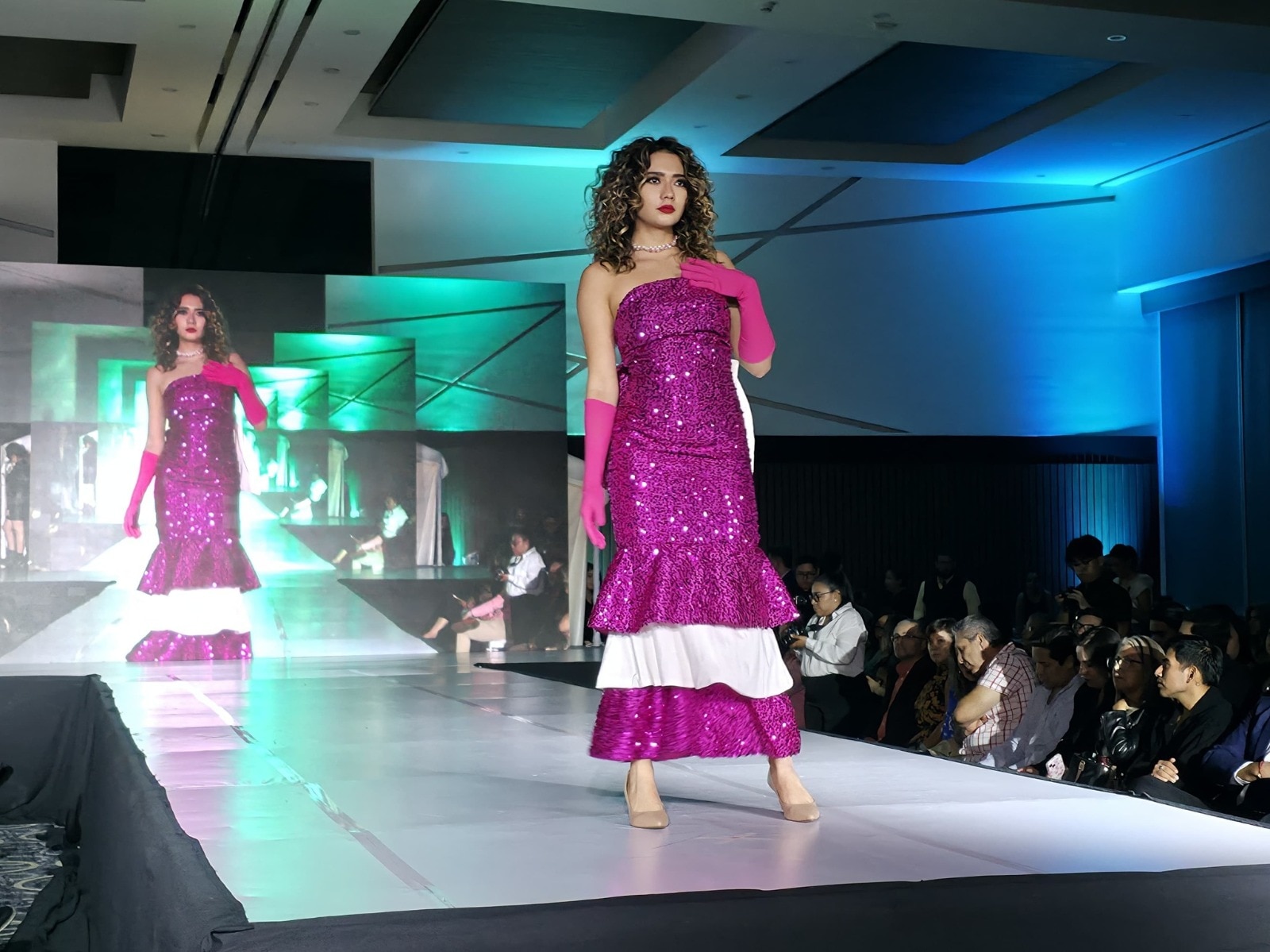 Estudiantes queretanos de diseño y moda muestran su talento y creatividad