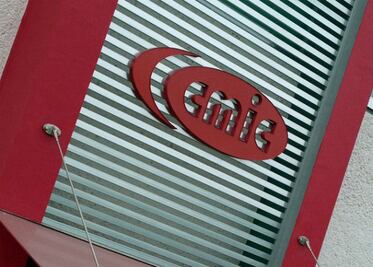 Con préstamos pagarán adeudos